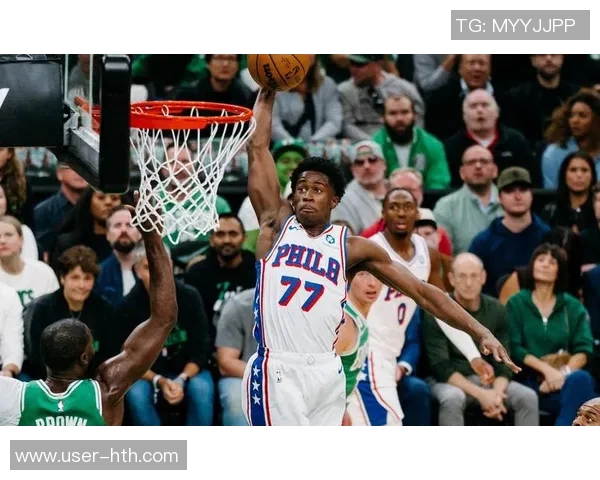 埃奇库姆20岁162天创76人队史最年轻45球员新纪录