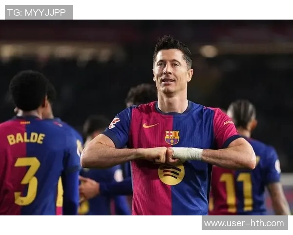 莱万在巴萨的幸福生活揭秘或将继续留队一两年